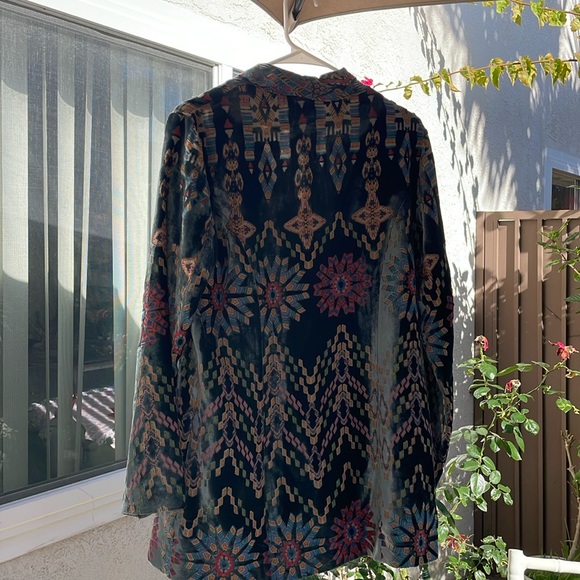 Johnny Was | Alika Velvet Silk Blazer - Picture 4 of 11